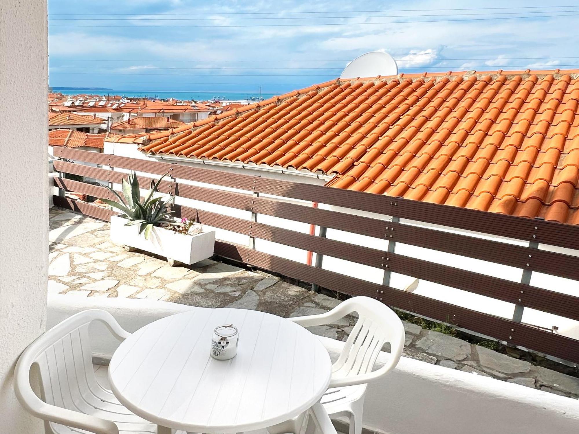 Rona Vista Cozy Veranda Polychrono